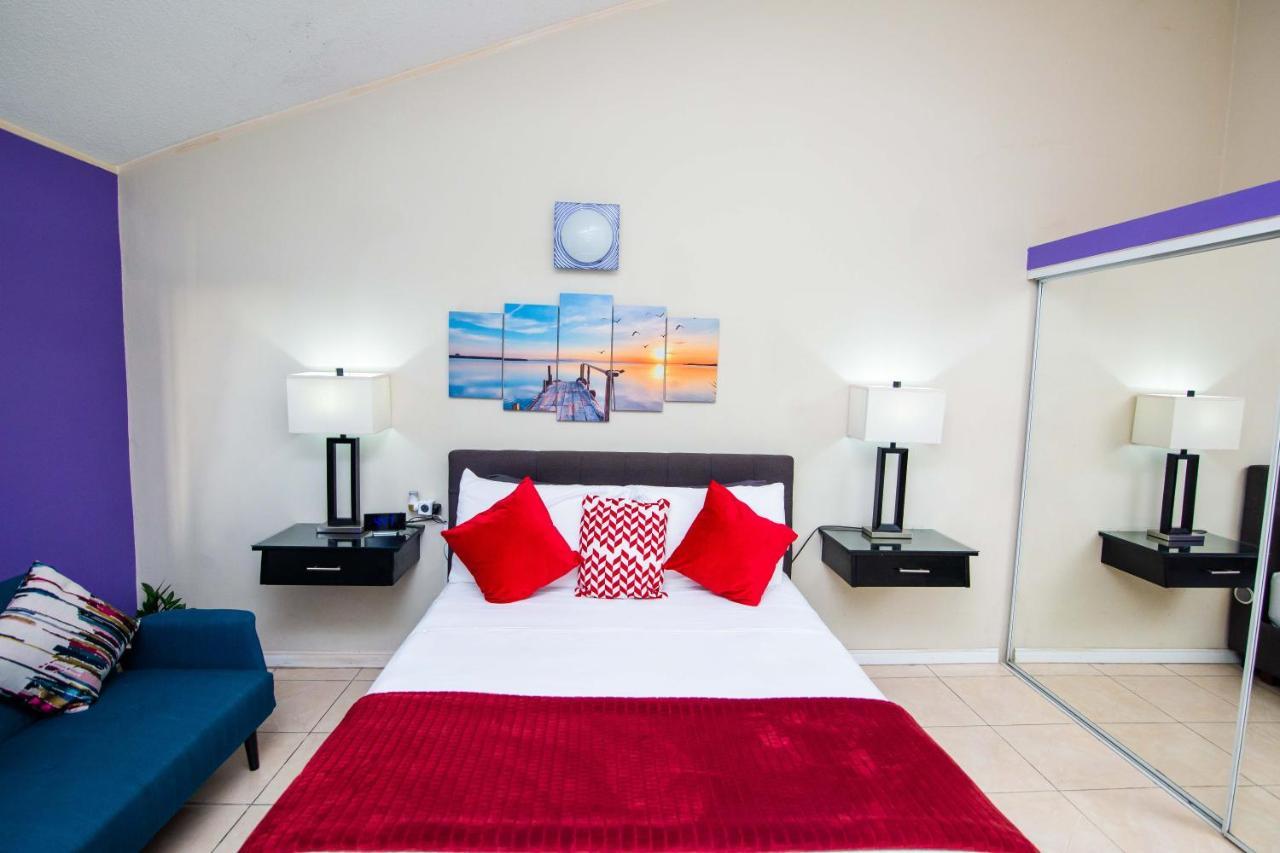 The Oasis I, Portmore Country Club Экстерьер фото